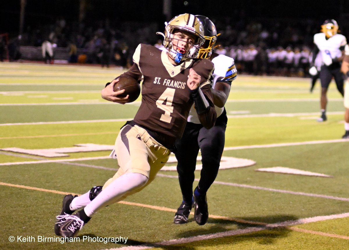 photowkb's tweet image. St. Francis takes on Muir during a CIF-SS Division 6 football quarterfinal playoff football game at St. Francis High School in La Canada. @cifss #cifss #stfrancis #muir #football @SGVNSports @InsideSoCalSpts