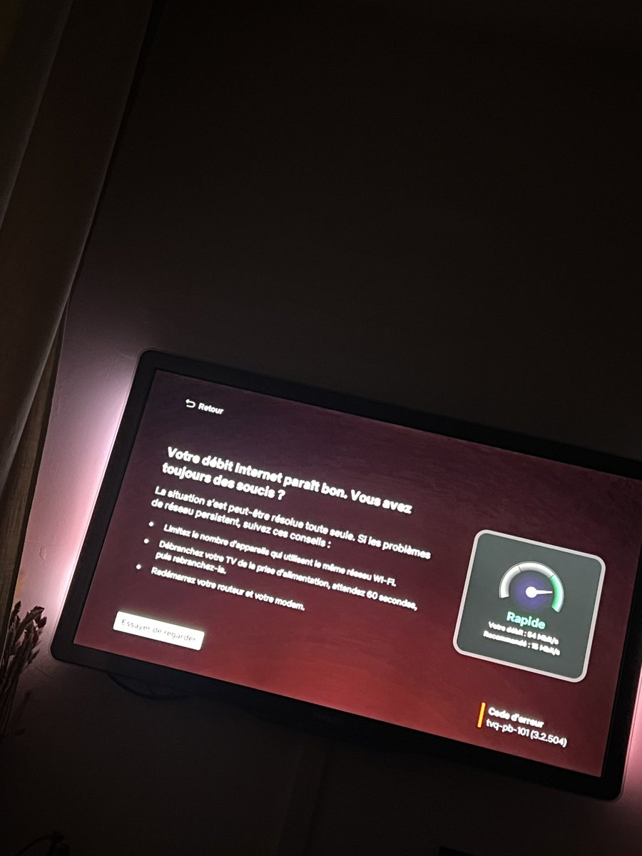 Veiller pour au final enchaîner bug sur bug. J’espère que je ne vais pas finir par rater le combat en direct 😩😩😩😩#netflixcrash #netflixboxe #TysonPaul