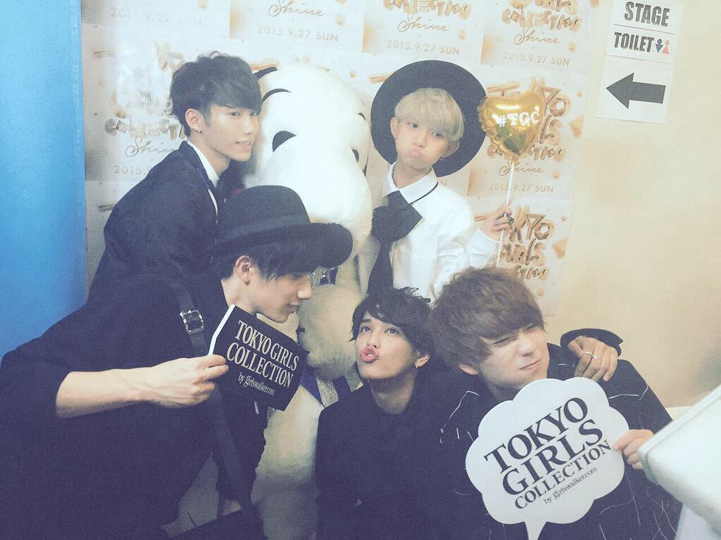 2014 . 11 . 16 ~ XOX start 今日は結成日から10年という年月で 大切で