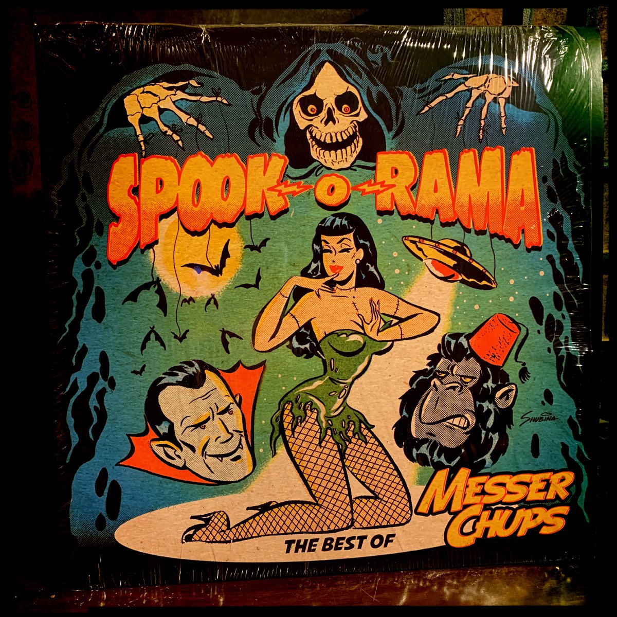 juzzmck's tweet photo. #DesChosesQueJAime [Jour 320]

#SpookORama, le 'best of' #MesserChups.

Un double album atypique revenant sur la carrière d’un groupe atypique: le plus californien des groupes russes et son surf-rockabilly fleurant bon les 60’s et les références 'pop culture' diverses et variées https://t.co/2SxD0r6I4D