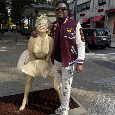 toocooltoosmoov's tweet photo. #NewProfilePic https://t.co/zvl3tDRy3E