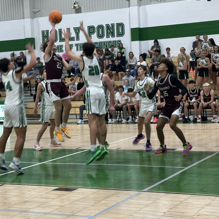The Warriors defeat the Broncos, 74-42!