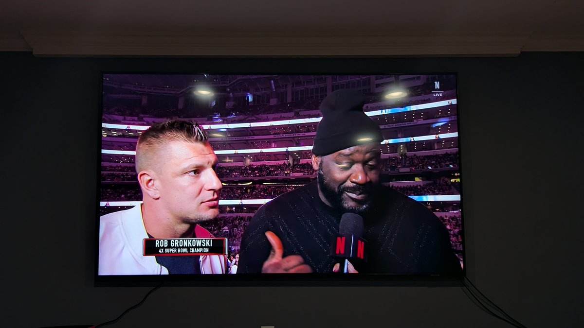TigaroT's tweet photo. The official new #HomeAlone movie. @SHAQ, @RobGronkowski , and me. Make sure you invite me 😂 
#netflix #tysonvpaul #shaq #gronkowskin #tigarot https://t.co/RNZaSNVcB2