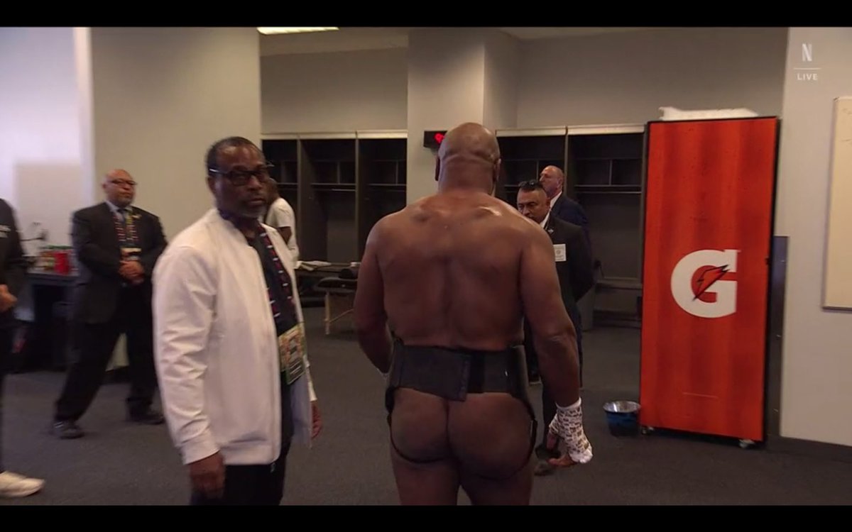 let's talk about how assless chaps should fit 🧵