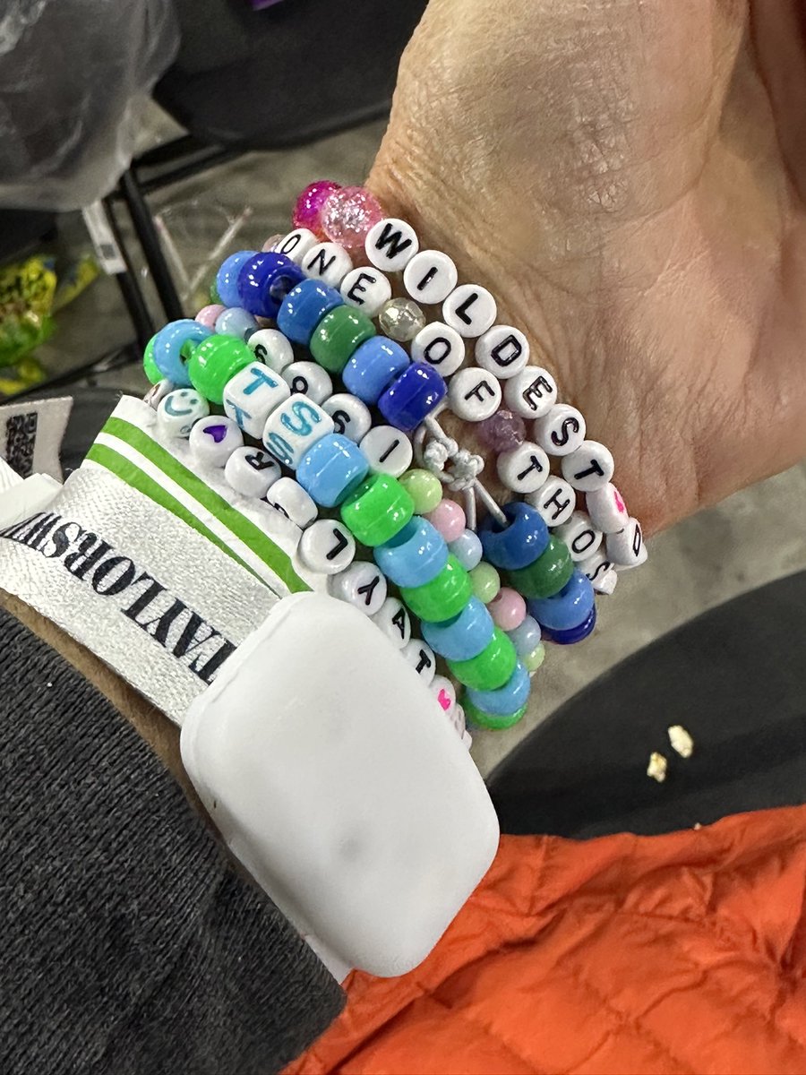 x - kate⸆⸉ tweet media