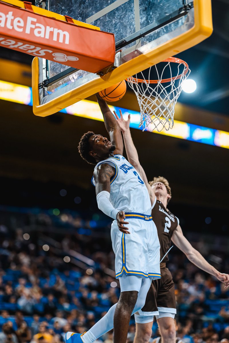 UCLAMBB's tweet photo. 😳😳😳

#GoBruins | @_edailey3 https://t.co/ikSll4R29F