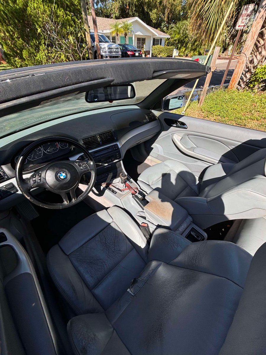 sharkerous's tweet photo. New car get! 03 330ci 5 speed https://t.co/geQYkQ2sxB