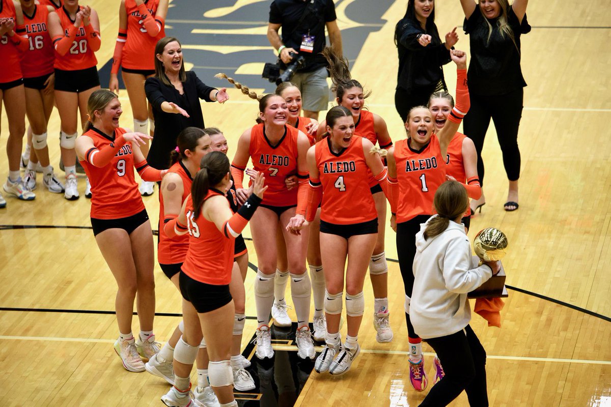AledoAthletics's tweet photo. FINAL FOUR BOUND! 🙌 Your Regional Champ Ladycats will face McKinney North at 4pm on Tuesday @ the Curtis Culwell Center in Garland in the State Semifinals. The winner will play for the Class 5A Division I state championship!
#lcvb #allinaledo #aledoisdathletics #growinggreatness https://t.co/7tYBhe7k2D