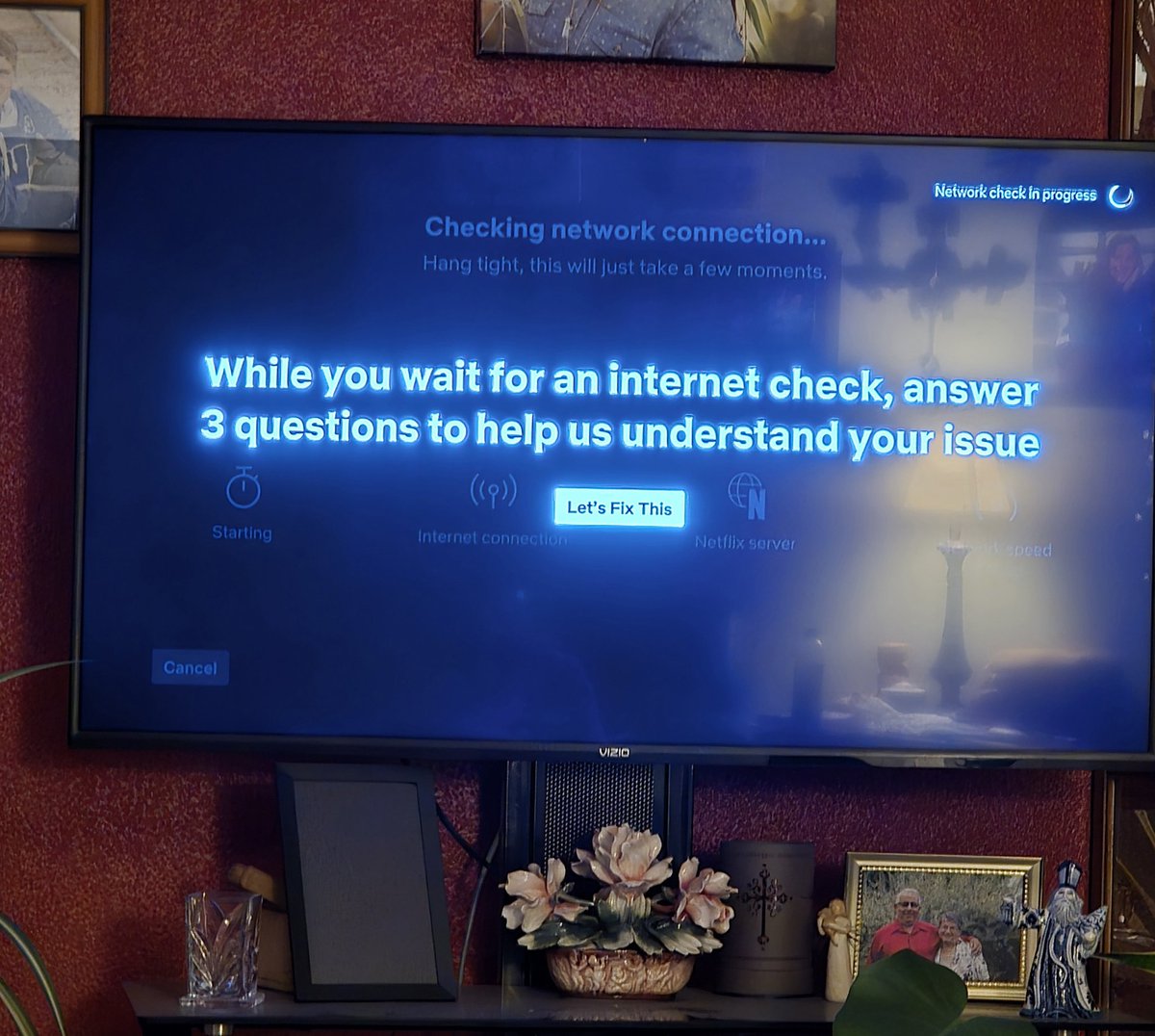 67tink40's tweet photo. I guess I'm not watching the Tyson/Paul fight tonight! This sucks!!! @netflix https://t.co/EWBslD5Z4W