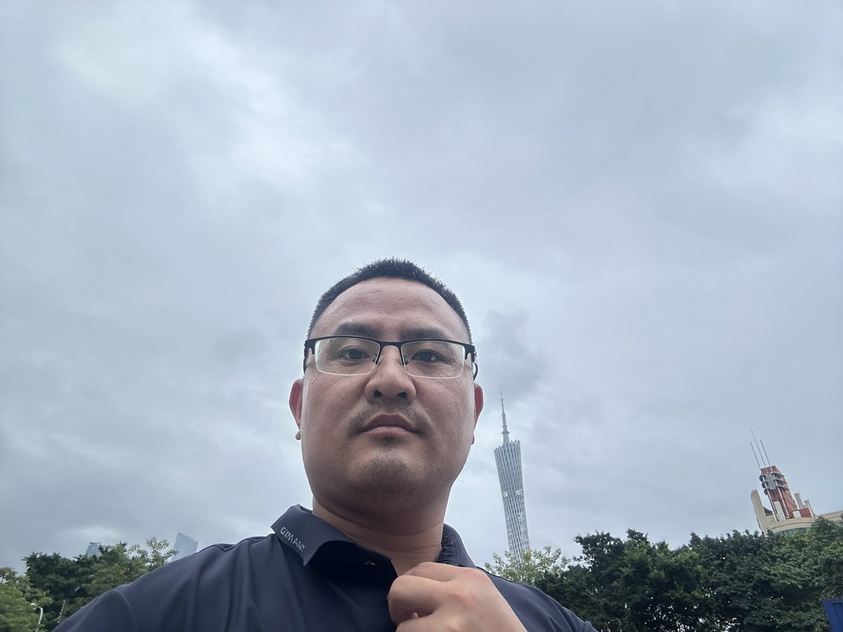 背仔角小黑皮 tweet media