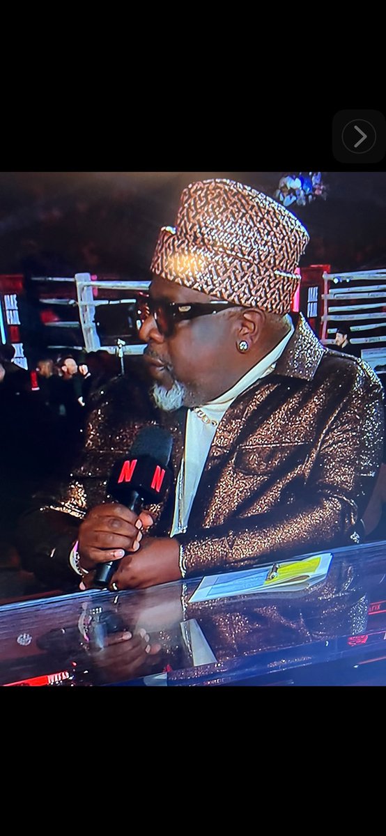 Richporter1's tweet photo. I thought I was watching coming to America https://t.co/b8JEmTPwPs