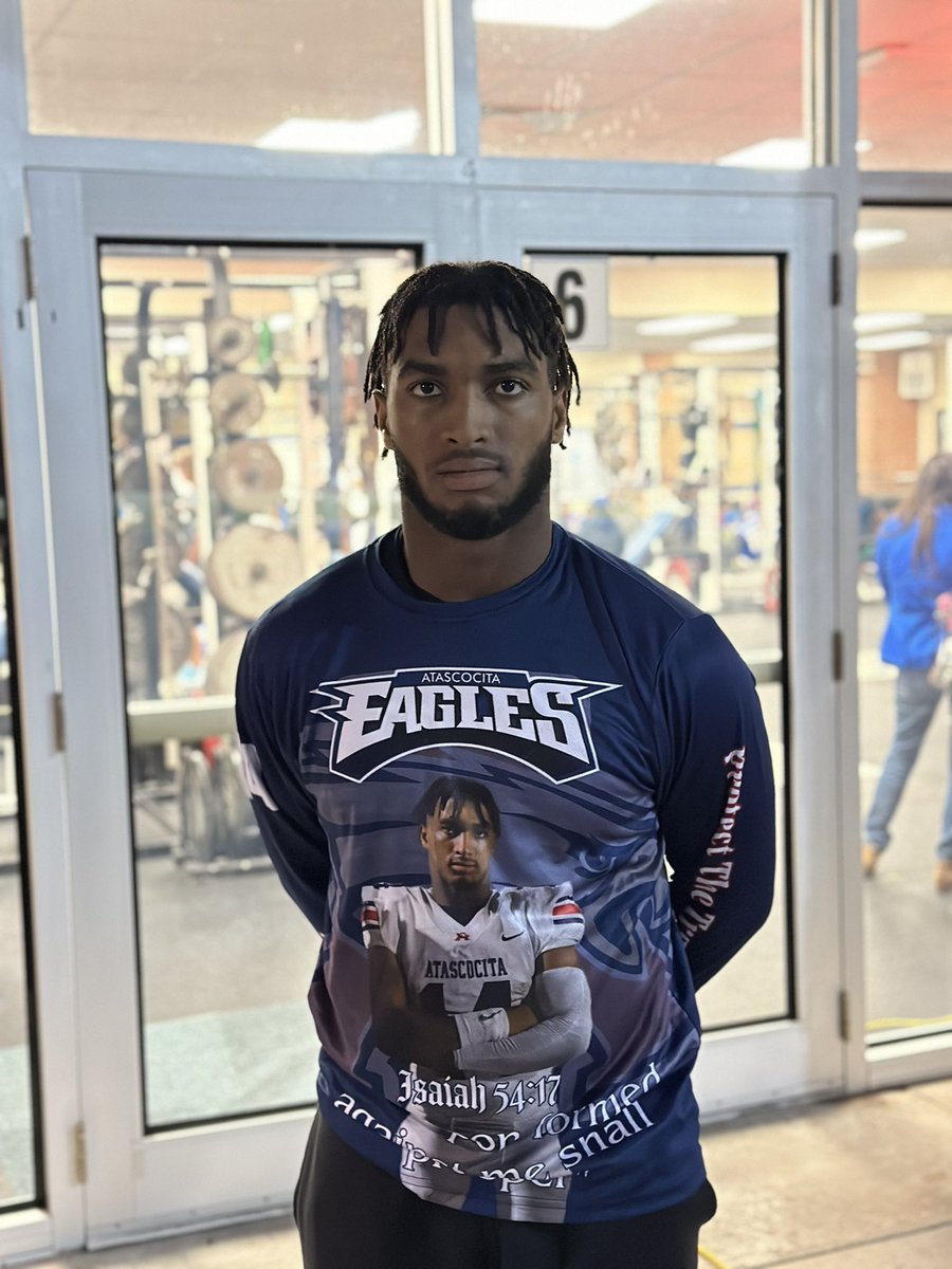 Cade_Draughon's tweet image. 2026 Atascocita ATH Cardae Mack put on a show tonight with 4 TDs to help the Eagles get a win over Dickinson and move into the second round. His rushing ability is elite and he’s proven to be one of the best players in the Houston area

@cardaemack33 | @TA_Recruiting