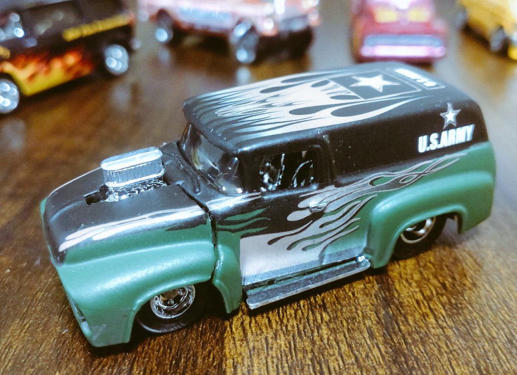 rXd26SbuMAcyKjZ's tweet photo. 56FORD F-100 ๐ฅ๐ฅ๐ฅ๐ฅ๐ฅ๐
#ใใใใฆใฃใผใซ
#HotWheels
#56FORD F-100 https://t.co/PwjaKlfGwk