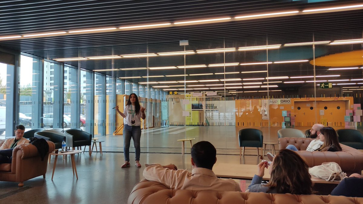 lmontoya's tweet image. Ya en el #openspace de la #TRG24 @tarugoconf