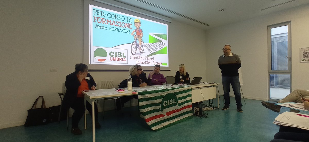 Rickmarcellitr's tweet photo. Riassunto di una settimana conclusa con #alessandrosorani al #Cesf di #Perugia per il "Per-corso di formazione" della CISL Umbria
Il tragitto tra incontri elettorali mi aveva portato al #centrostudicisl
poi #Bologna per la conclusione del progetto #green della @FilcaCisl https://t.co/55htcatvlX