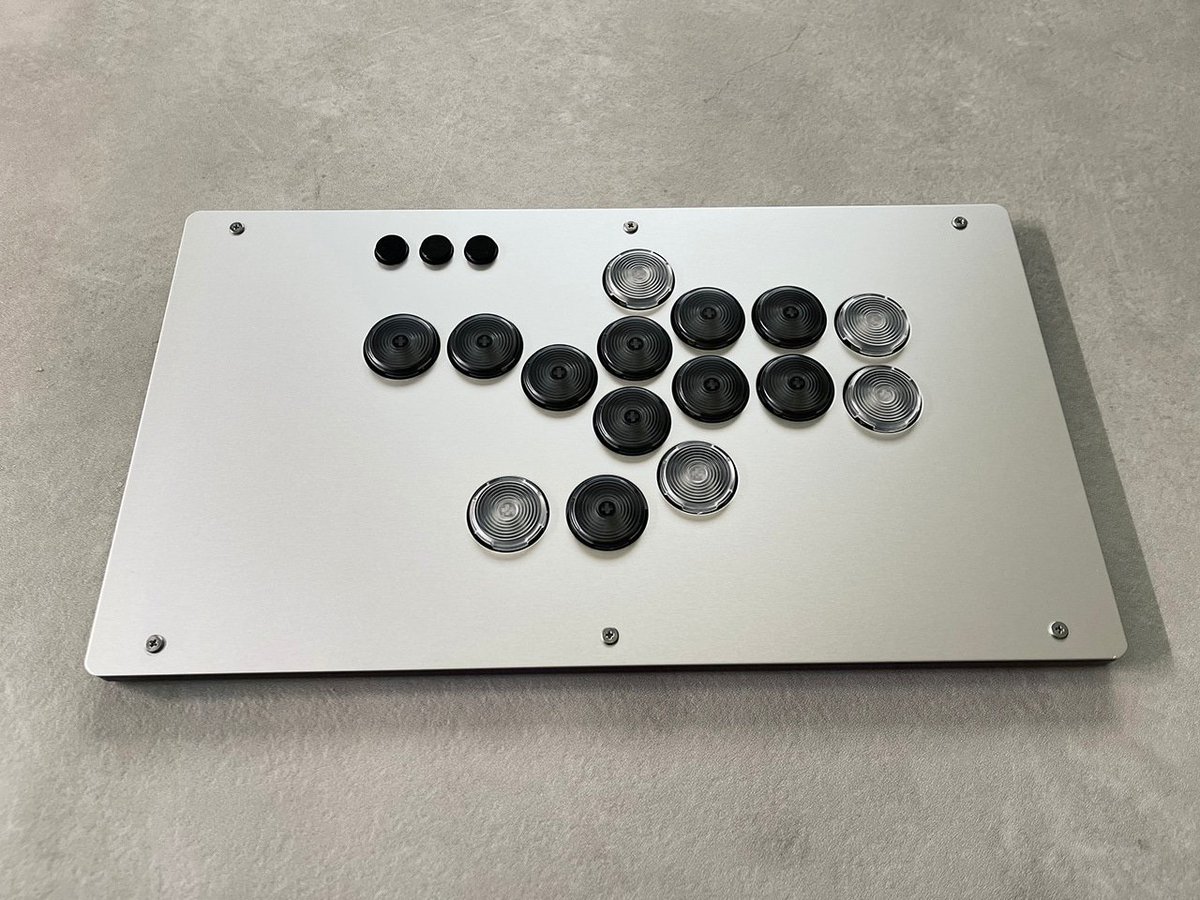 nyanpi55's tweet photo. 【プレゼント企画】
スト6向け11ボタン搭載レバーレス 碧井工房製
『JumpHack Air（第3世代）PC版』を1名様にプレゼントいたします！

【応募条件】
➀@isomeaoi @nyanpi55 をフォロー
②このポストをいいね、リポスト

製品ページ https://t.co/lmjUtm1bnz https://t.co/5XipQjMioJ