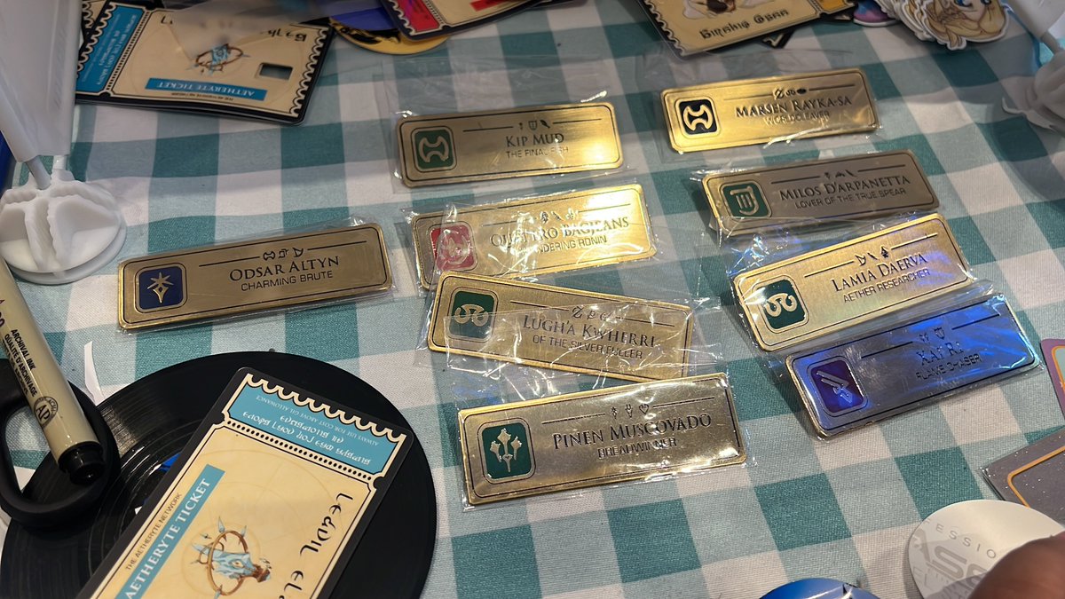 Hi! Before the day ends, dont forget to pick up your WoL pins! I’ll br at SB05 with my fcmates