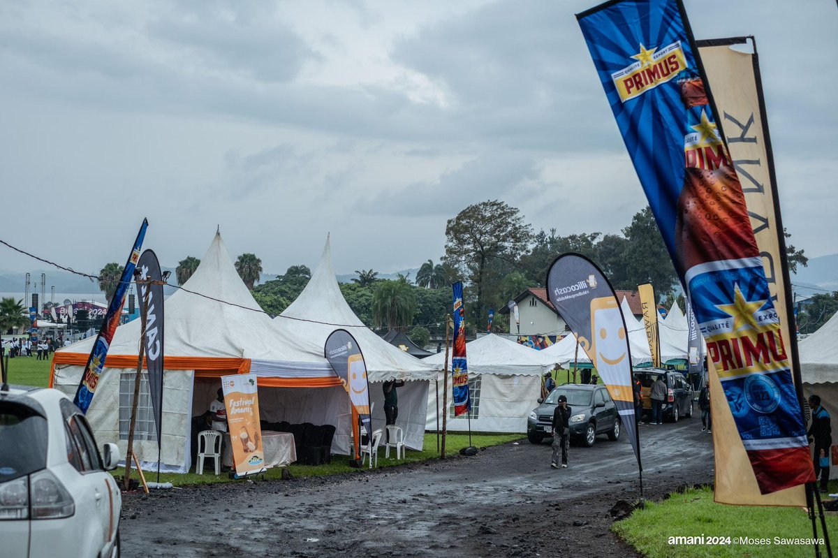 AmaniFestival's tweet photo. 10e édition du Festival Amani :  C'est parti ! 
Kituku, village Ihusi vous attend !  
Confort garantie, sécurité assurée (en collaboration avec la police).  

On vous attend nombreux ! https://t.co/0CfSIdQKyQ