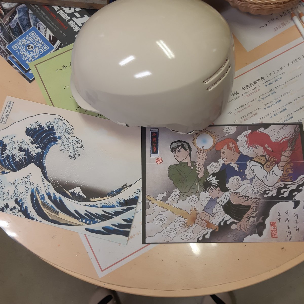 atoms_one's tweet photo. スノボーヘルに、北斎&amp;幽遊白書のペイントご依頼です。
やりがいアリアリ～～❗
(^o^)/ https://t.co/wxsCQxAp2N