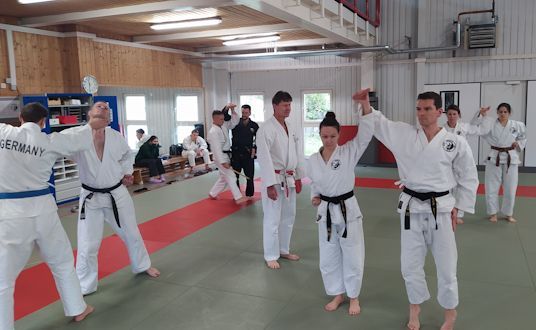 JiuJitsuBund's tweet photo. 10. Kompetenzlehrgang beim Zen-Bogyo-Do e.V. 
https://t.co/q9bg9Dia38 
#DJJB #JiuJitsu https://t.co/uMZP2w7DRs