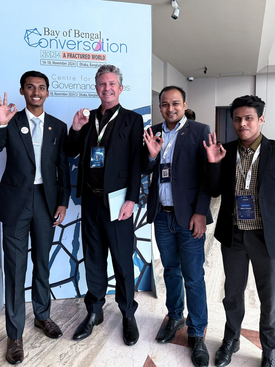 1EarthVillage's tweet photo. 3 Zero future makers in Bangladesh are pursuing Nobel Peace Laureate Md Yunus’s vision of zero net carbon emissions; zero wealth concentration to end poverty; zero unemployment by empowering entrepreneurship for all #3zero Dhaka’s 3Zero Club with @dm_1Earth https://t.co/cSO1ZXeVc4