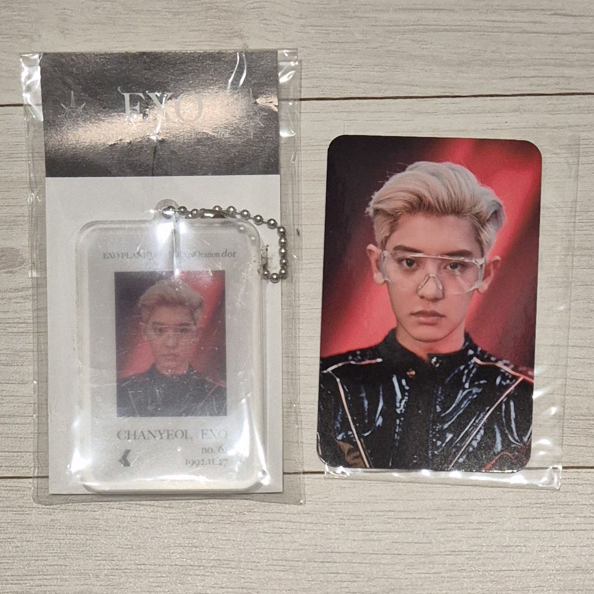 dideh_sheep's tweet photo. 엑소 찬열 익스플로레이션 아크릴 포토 키링 포토카드 세트 양도
WTS EXO CHANYEOL EXPLORATION ACRYLIC PHOTO KEY RING PHOTOCARD SET

100,000원 (10.0)
*배송비별도

수호 백현 디오 카이 세훈 시우민 레이 첸 포카 erisell want to sell poca suho baekhyun kyungsoo kai sehun official goods md https://t.co/AsWGryDQMt