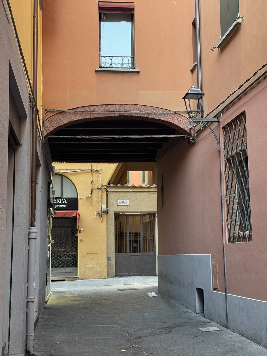 mostacci's tweet image. Bologna , Baraccano