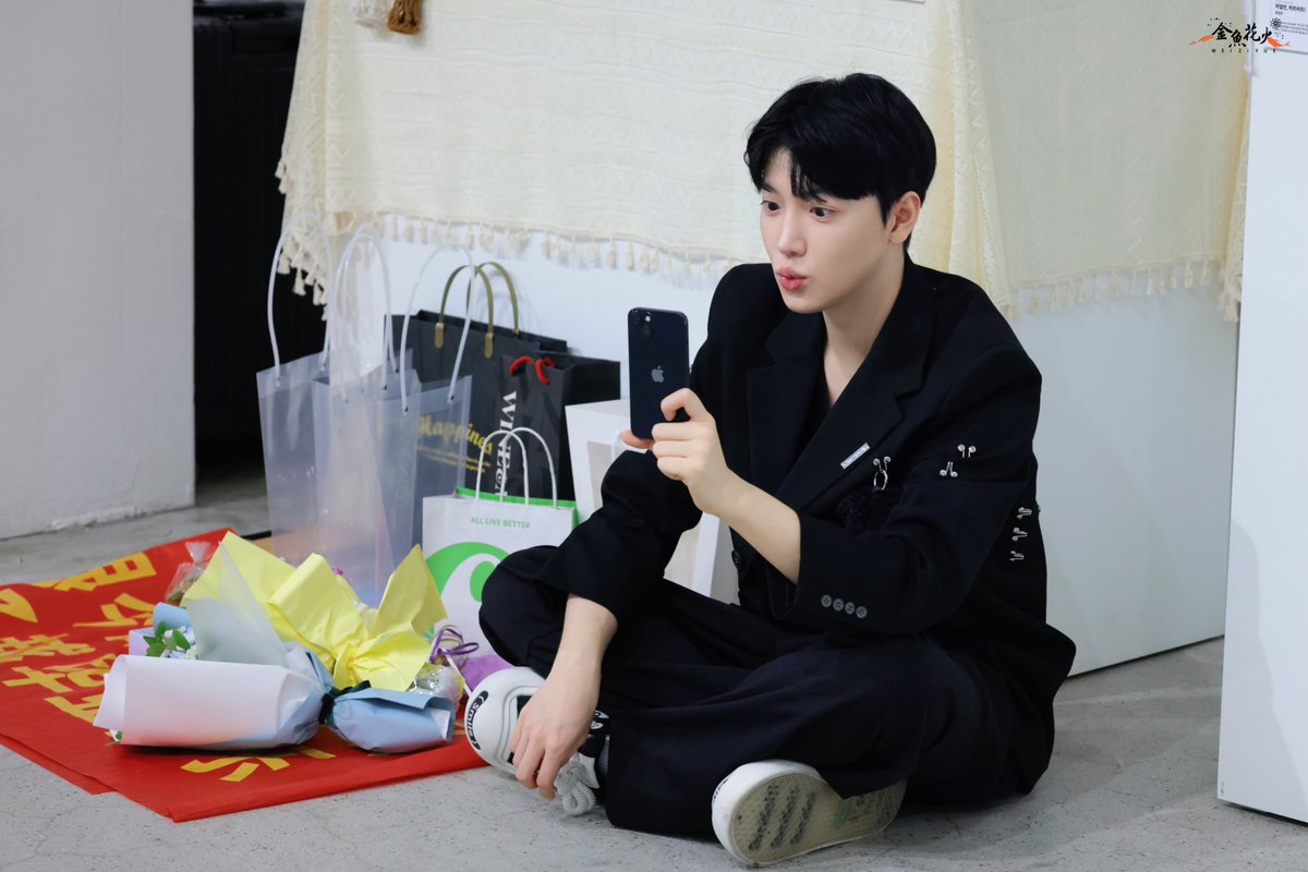 kingiyohanabi's tweet photo. #위자월 #WeiZiYue #ウィジャウォル https://t.co/ARQ1xOwwQ2