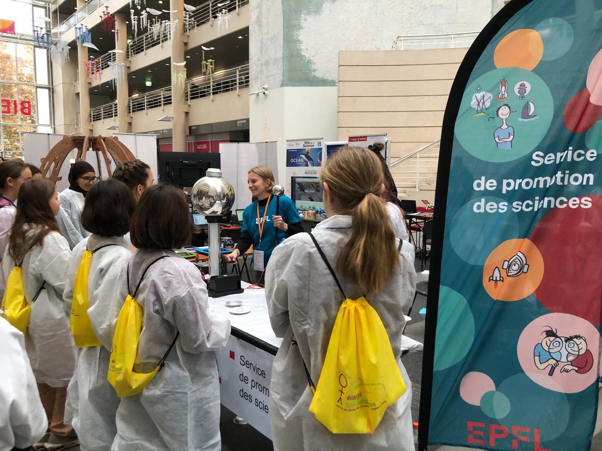 EPFL_SPS's tweet image. Aujourd’hui, le Service de promotion des sciences de l’@EPFL a le plaisir de participer à l’évènement biennal Elargis tes Horizons »٫ organisé pour les filles de 11 à 14 ans à Genève. Un grand merci à l’équipe organisatrice @EtH_Geneve