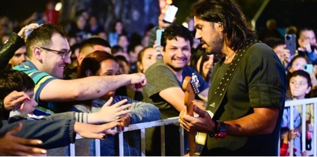 La Mancha de Rolando se presenta en la 
Fiesta de la Cerveza Artesanal de Villa Nueva

Además de los artistas locales esta noche ofrecerá su recital la reconocida banda nacional La Mancha de Rolando. En tanto mañana harán lo propio Fabricio Rodríguez y la Bersuit Vergarabat.