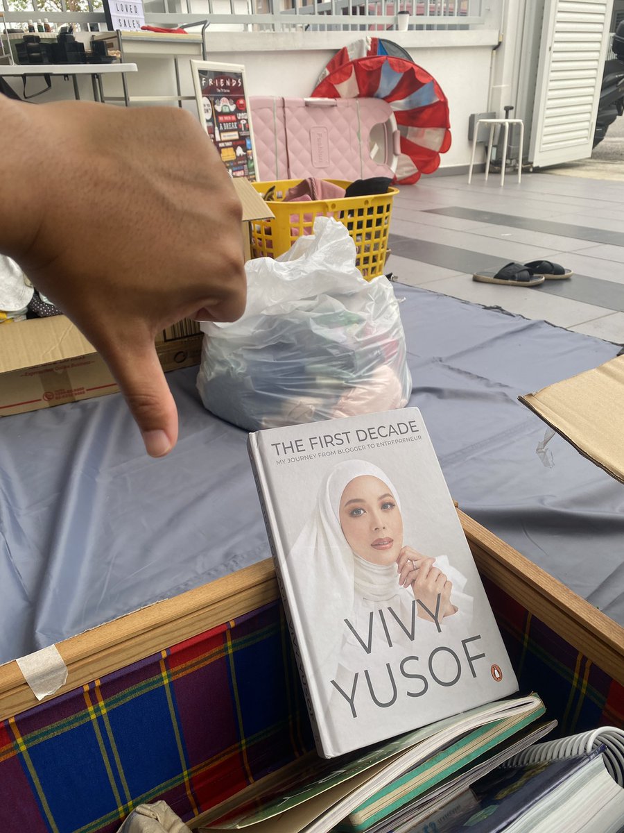 shxhrxlxr's tweet image. Dislike #prelove