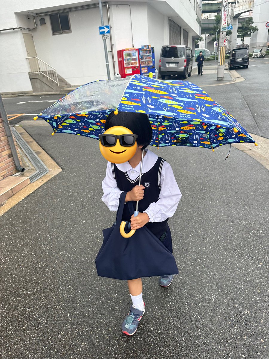 midoku_chan's tweet photo. 今日は算数検定の11級受けてきました👦🏻✨
頑張れたみたいで安心した💞
ティアラ欲しいっていうから買ったらかぶって帰ってたよ🤣 https://t.co/k5KJabk6h9