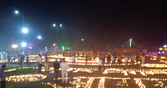 SwachhBharatGov's tweet photo. Swachh Deepotsav at Hathi Ghat
Agra marked a grand celebration of Dev Deepawali, reinforcing the city's commitment to cleanliness and sustainability. 51,000 diyas were lit as a symbol of Agra’s unwavering dedication to Swachhata. #SwachhBharat #sustainability https://t.co/yX6WCvCfUg