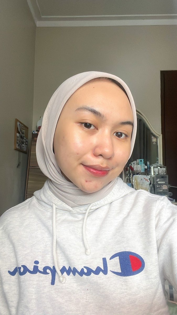 sleepinbeautea's tweet photo. best duo to achieve your glass skin goals goes to these products!!💯

bener-bener bagus bgtt buat deep cleansing apalagi yang sering pake makeup, wajib punya mereka berdua 🫶🏻 https://t.co/IrjpxZFugB