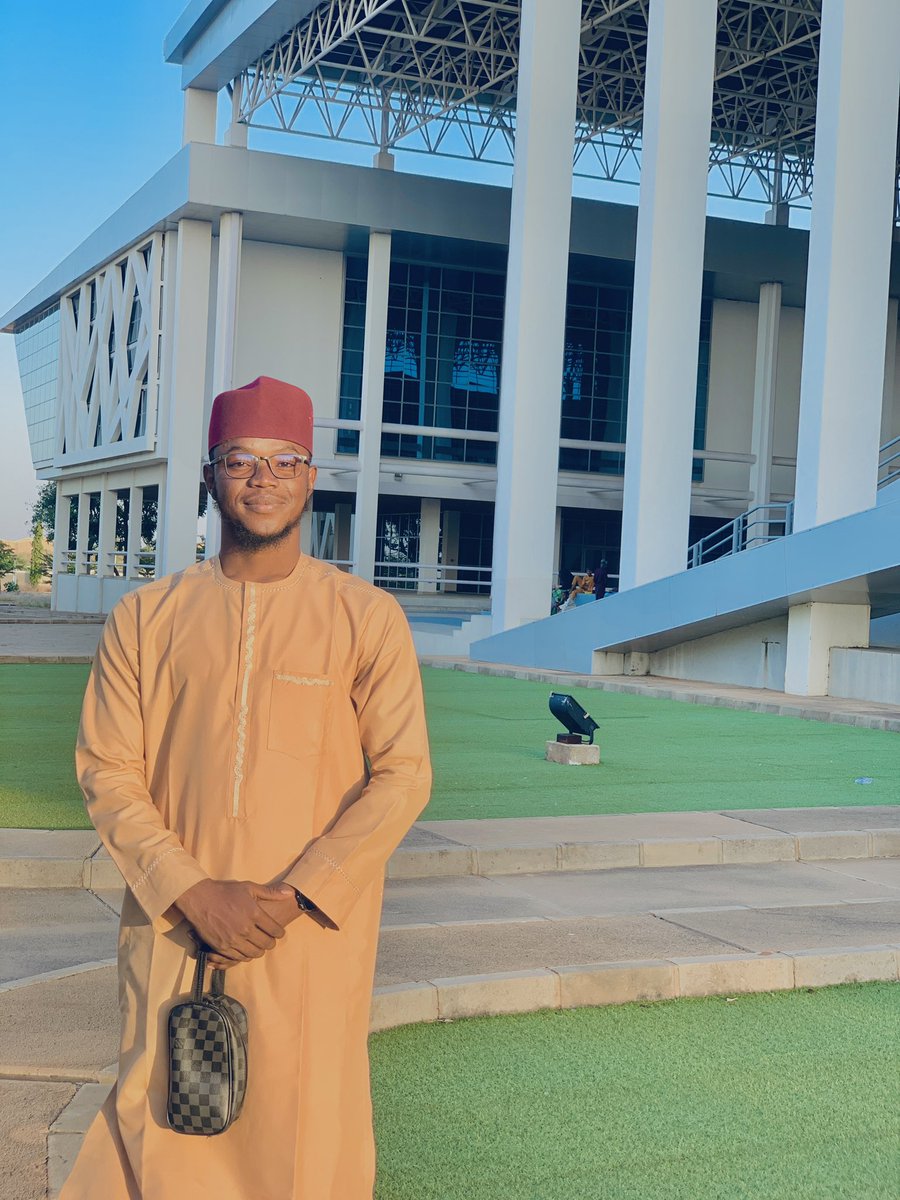 EthmerS's tweet photo. Forget to drop a memory here buh let me do it late is better than never 🫶🏻count your blessings with smile not tears Alhamdulillah aka kulli halin moving forward always ❤️ https://t.co/Y3J5q381mg