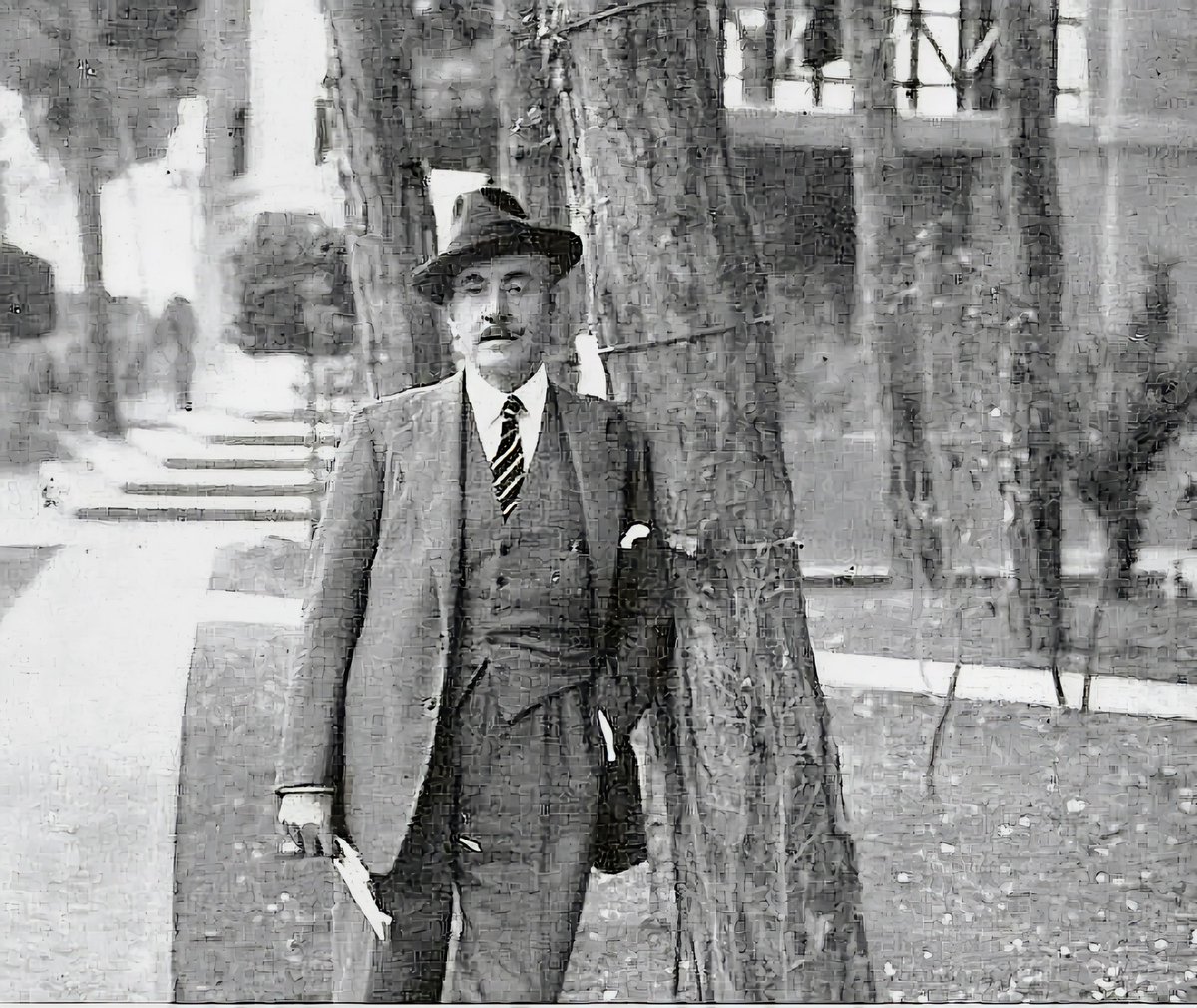 ConrothN's tweet photo. #HappySaturday with the great Italian #operacomposer #GiacomoPuccini ๐ถ๐ฎ๐น. https://t.co/qMfscwnMg1