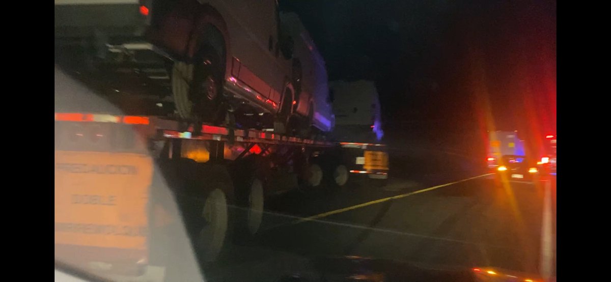 bitcero0's tweet photo. Dos accidentes muy cercanos entre sí carretera cd victoria a Monterrey a la altura de Hidalgo Tamaulipas, extreme precauciones. https://t.co/ZeEv8PWPxD