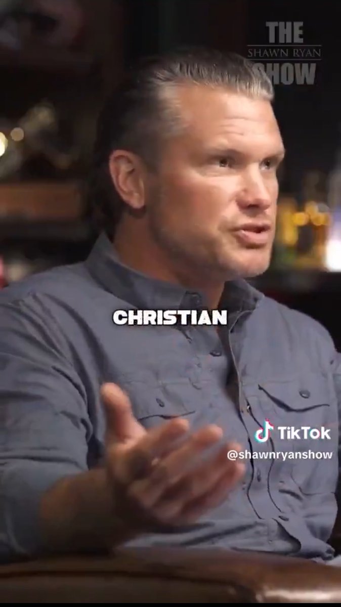 BadFoxGraphics's tweet image. Pete Hegseth, who fathered a child out of wedlock with @FoxNews producer Jennifer Rauchet in Aug 2017 then was accused of sexual assault of another woman in Oct 2017 while still married to his second wife, applauds @JDVance for stance against perceived “anti-Christian bigotry”