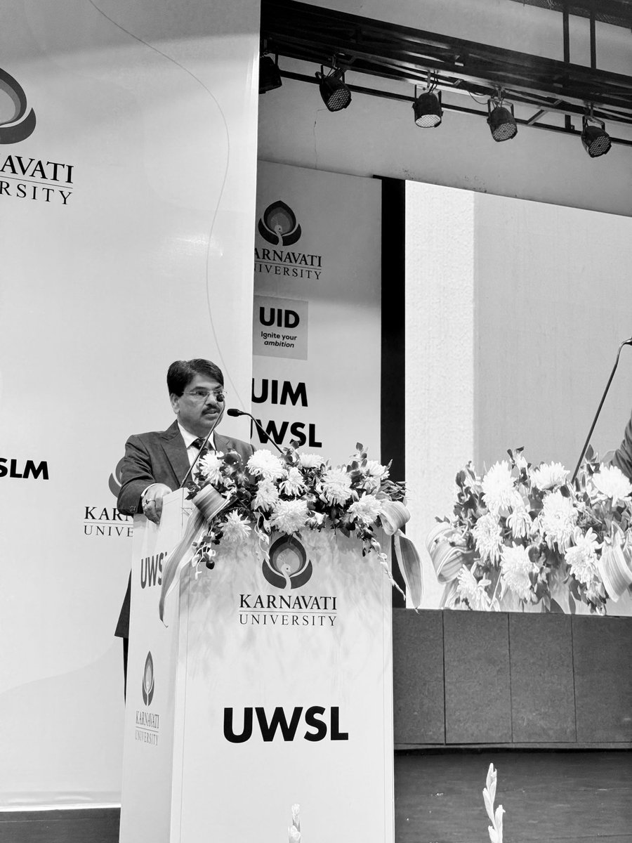 karnavati_uni's tweet photo. A moot court competition gives students a chance to step into the shoes of a lawyer. ⚖️

- Shri Manan Kumar Mishra, Chairman - Bar Council of India https://t.co/zlLYQch4vR