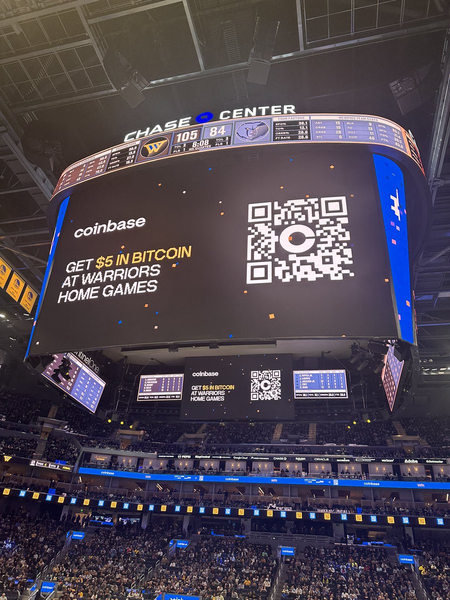 Coinbase just gave free bitcoin to every person at the warriors game