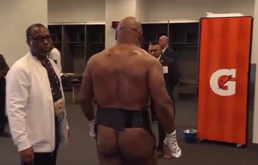 Biden after seeing that Tyson booty 🍑💥👋🏽 #TysonPaul #BidenApproval