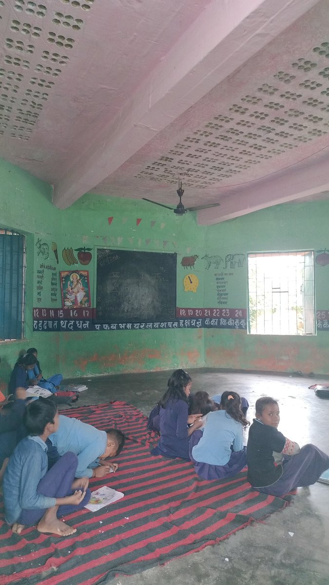 PanditDk1997's tweet photo. माता पिता के आशीर्वाद और भोलेनाथ की कृपा से आज #BPSCTRE1 में कार्यरत रहकर सरकारी विद्यालय में 1 वर्ष सफलतापूर्वक पू���्ण हुआ
#BPSCTRE https://t.co/V3v1qZeaTD