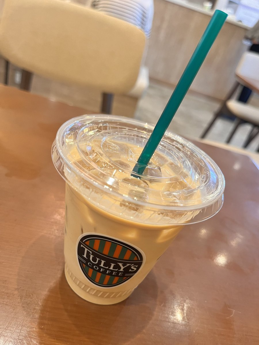 Jfq88xgLt0vLZ55's tweet image. #テラスモール湘南  #TULLY'S
今日は朝から一人で買い出し🛒

なんと無くだけど…
最近凄く咳😷をしている人が異常に多いい感じがする🙄9月に熱と咳に襲われてから咳だけが止まらず😷人混みに行くと喘息の発作の様な咳が出る😭マスクすると頭痛発生😭熱と咳も明らかに風邪では無い😖

✨ひとりごと✨