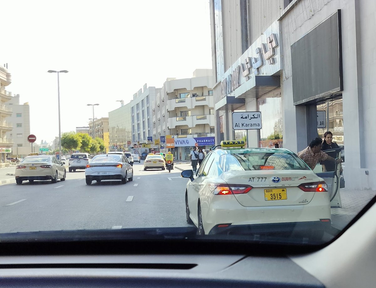 mpravink's tweet photo. @rta_dubai Dear Team the challenge is still same and please request fencing the areadaya https://t.co/XEHVqunU2v