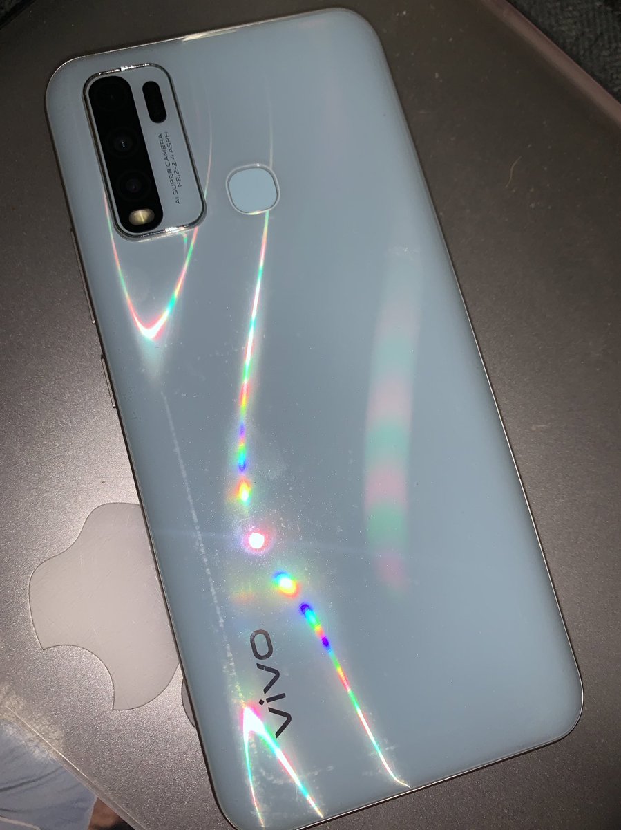 jl_vcart's tweet image. WTS PH | 2nd Hand Vivo Y30 (Skyline Blue)

- ₱2,500 / negotiable
- 4GB RAM / 128GB Storage  
- Type-C charging port  

rfs: ‘di na nagagamit

Mode of Payment (MOP): Gcash  
Mode of Delivery (MOD): J&amp;amp;T / SDD  

#PhoneForSale #SecondHandPhone