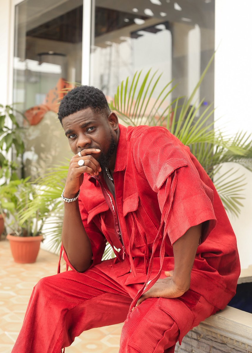 bra_bone's tweet photo. AM +1 TODAY
GOD AM SO GRATEFUL FOR THE GIFT OF LIFE
MAY YOUR FAVOUR AND YOUR BLESSINGS LOCATE ME IN EVERY ASPECT OF MY LIFE 🙏
NYAME WASIE HO 💥❤️
#MAKOSEM #EP #DROPPING SOON ‼️‼️ https://t.co/xA06rb1Aw8