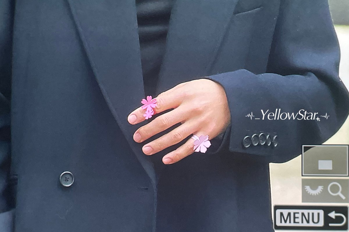 YellowStar_97's tweet image. 🦋🐶

241116UNOVE

#민규 #MINGYU #金珉奎 #ミンギュ
#세븐틴 #SEVENTEEN