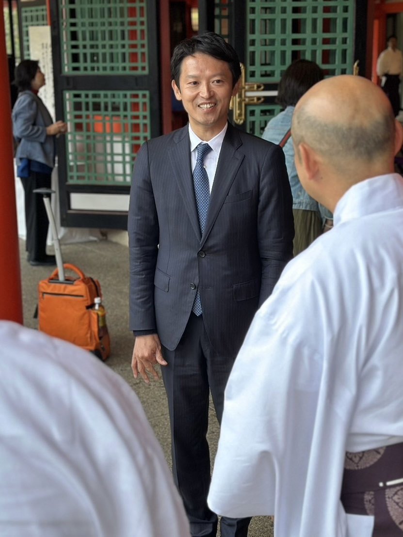 motohikosaitoH's tweet photo. 生田神社に参拝しました。

多くの皆さまが支えてくださったこと、そして本日もこうして挑戦し続けられていることを、感謝申し上げました。

人事を尽くして天命を待つ。最後までやり抜きます。どうぞよろしくお願いします。 https://t.co/ZWuJ2REBY7