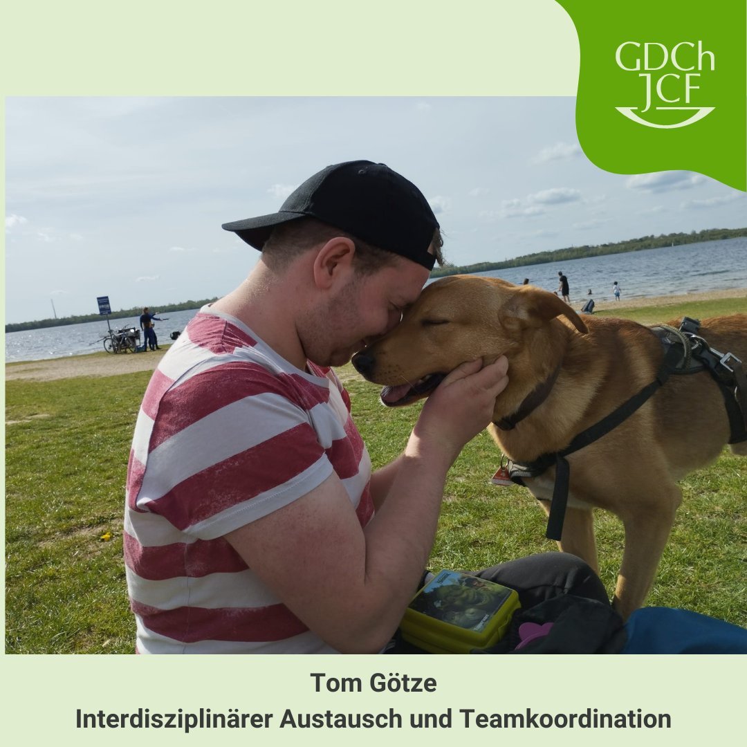 🌟Vorstellung Bundesvorstand🌟
Tom beginnt nun seine Doktorarbeit am Institut für Wirkstoffentwicklung der Universität Leipzig. Neben seiner Arbeit im Bundesvorstand ist Tom Co-Teamlead des Teams Chancengleichheit und engagiert sich auch in weiteren Komitees für dieses Thema.🤝