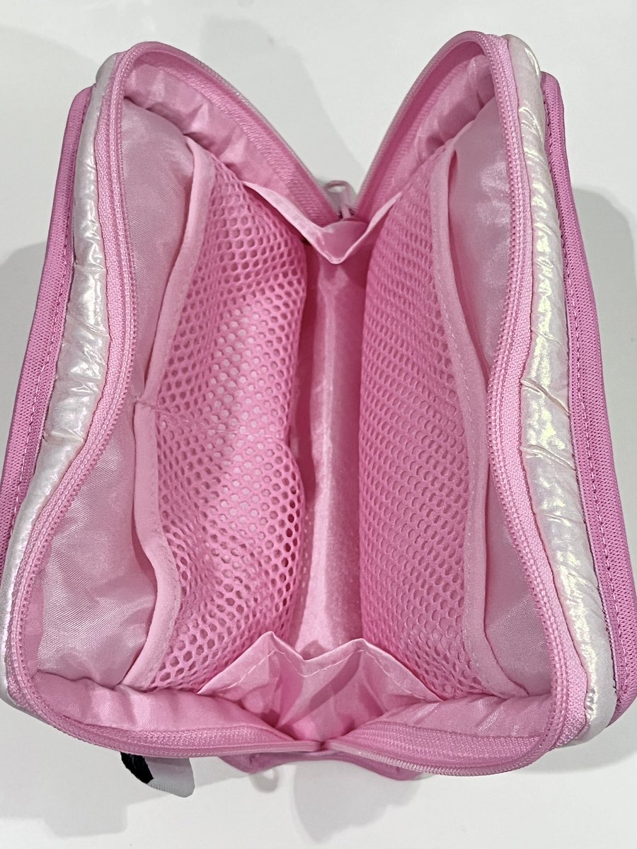 edm_mj's tweet photo. ၄၃ พร้อมส่ง
🎀 กระเป๋าเครื่องสำอาง สี pink

🛋️ Price 350฿ รวมส่งกลับ + ค่าส่งในไทย

✨ สั่งซื้อ dm/mention

#กระเป๋า #ตลาดนัดsanrio #พรีออเดอร์  #makeup #HowtoPerfect https://t.co/intrv8rpmn